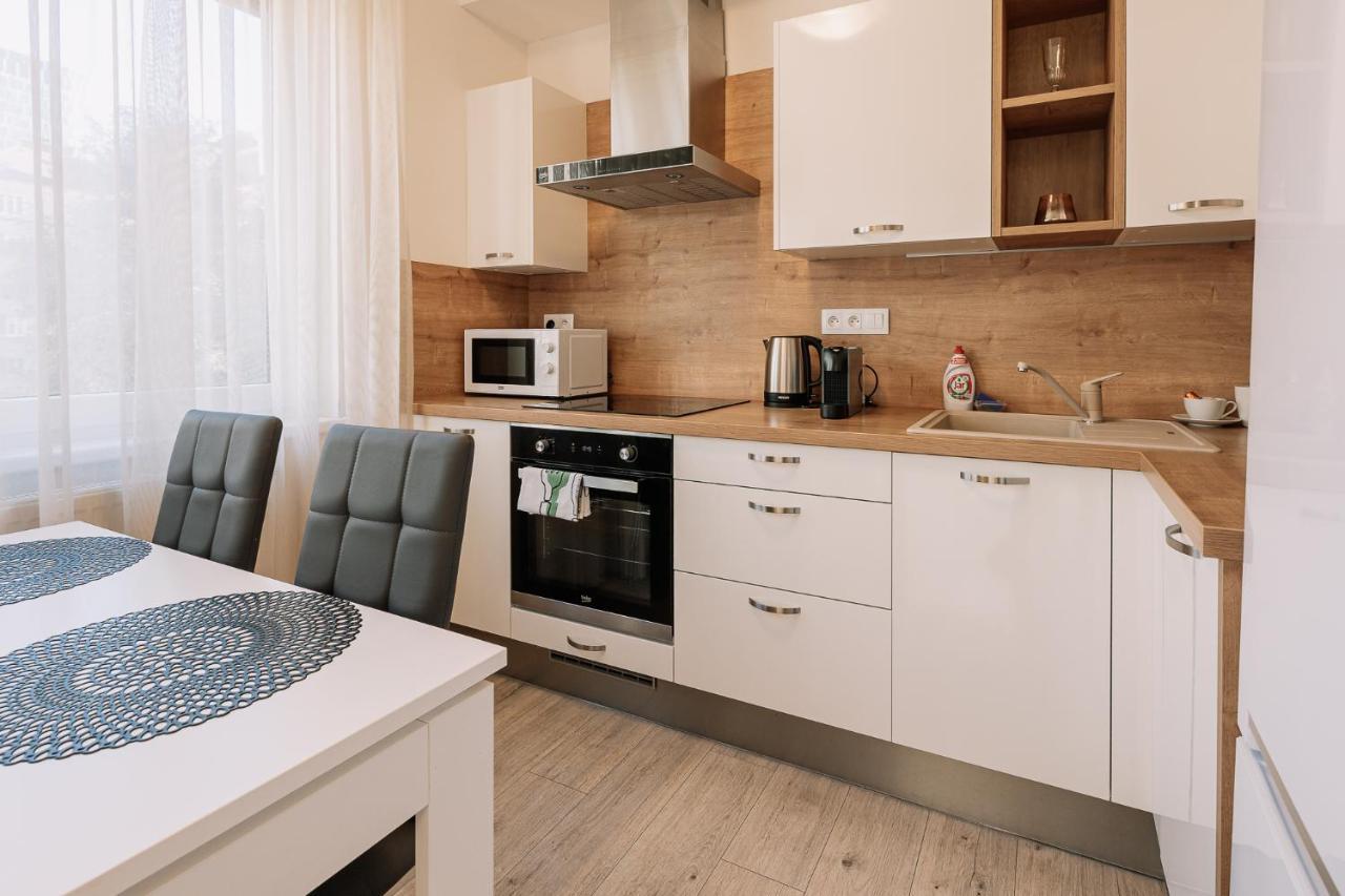 Skau 2 Old Town Family & Business Apartment 2 Floor Free Parking Bratislava Ngoại thất bức ảnh