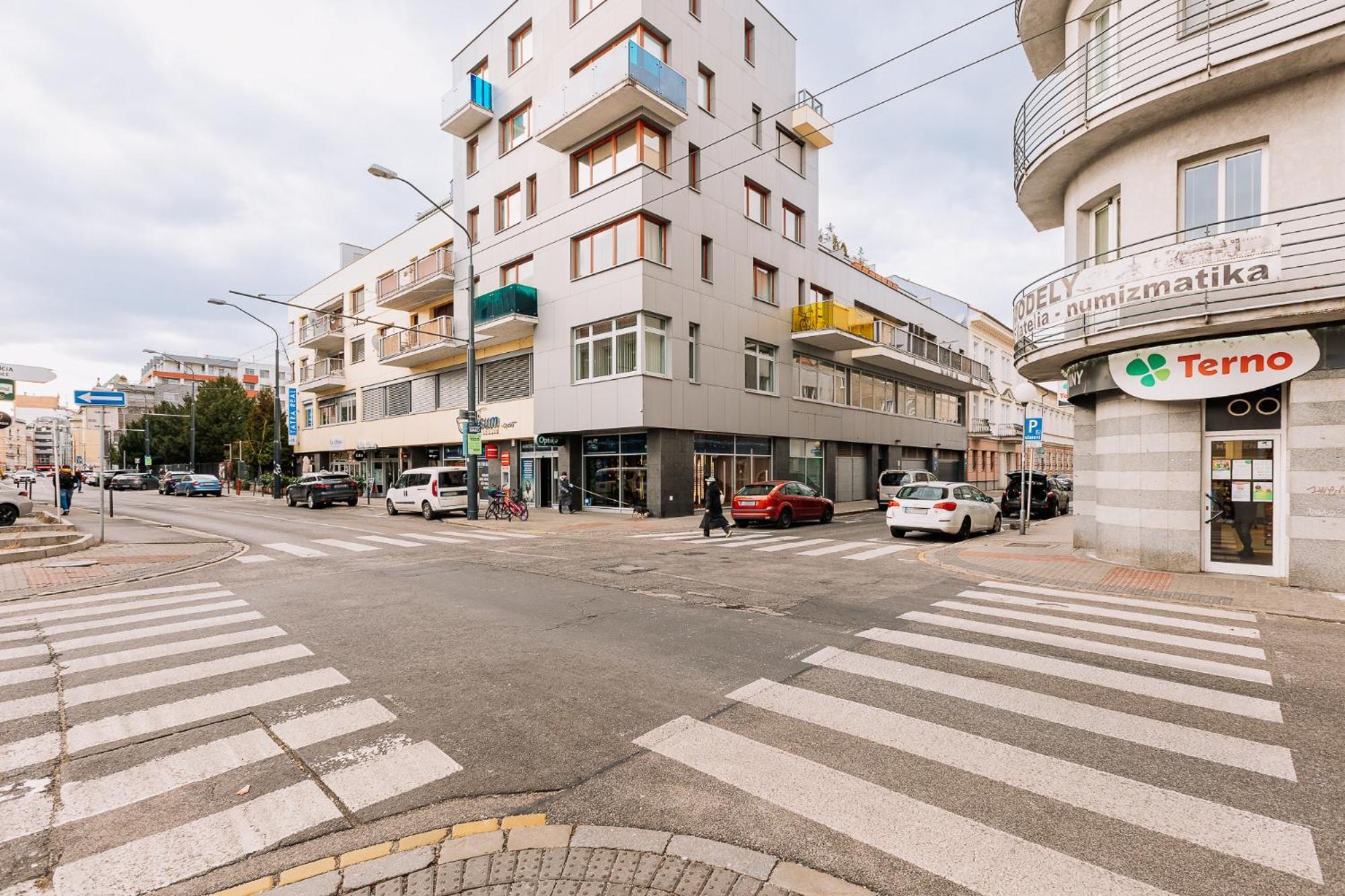 Skau 2 Old Town Family & Business Apartment 2 Floor Free Parking Bratislava Ngoại thất bức ảnh
